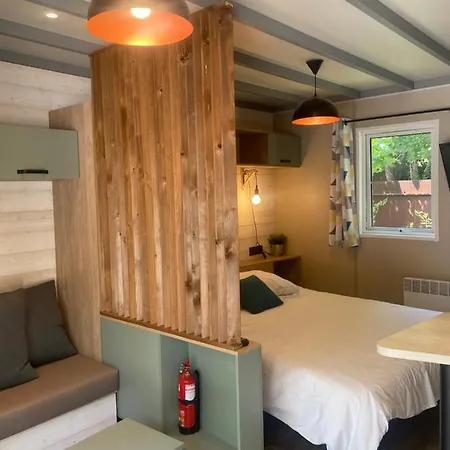 Frederic Mistral 2* カステラーヌ