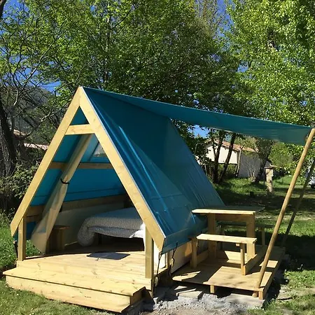 キャンプ場 Frederic Mistral 2*