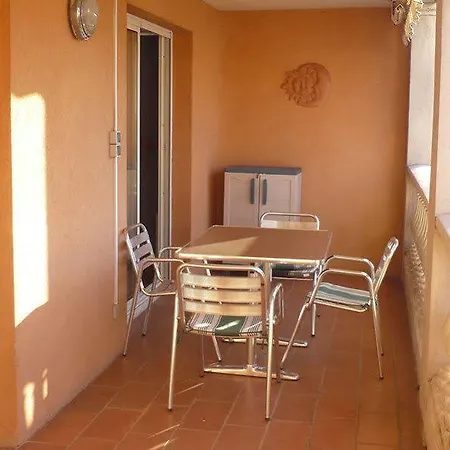 Frederic Mistral キャンプ場 2*