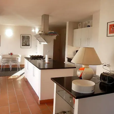 Frederic Mistral キャンプ場 カステラーヌ