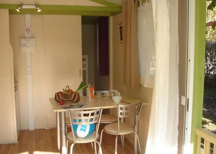 אתר קמפינג Frederic Mistral