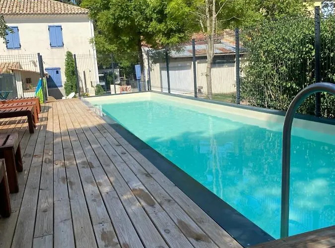 אתר קמפינג Frederic Mistral