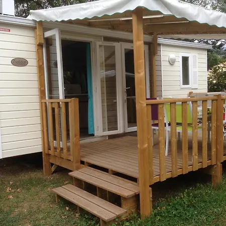 Frédéric Mistral Camping 2*